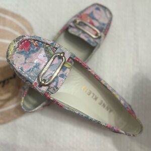Anne Klein SZ 8 women’s loafers